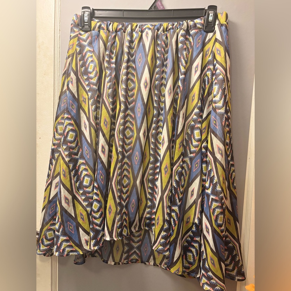 ❤️ 5 for $20! Bobeau Multicolor Geometric Patterned Skirt